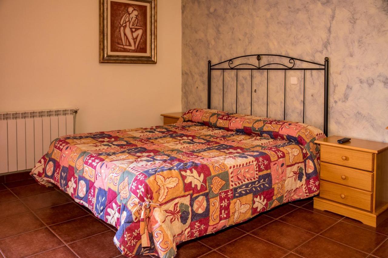 Hospedaje Rural Casa Parri Poveda de la Sierra Extérieur photo
